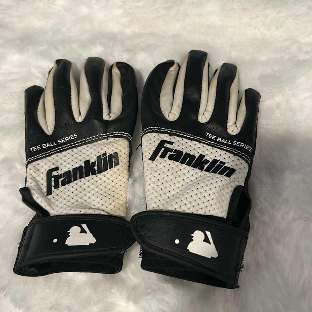 Franklin youth tee ball gloves